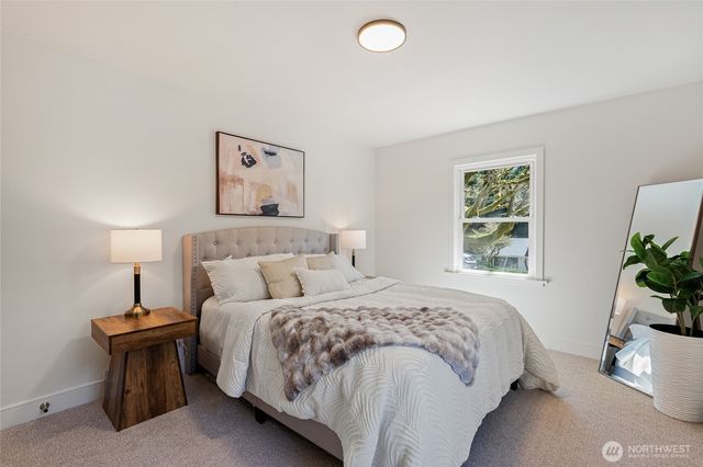 1710 NE 104th Street, Seattle, WA 98125