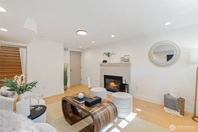 1710 NE 104th Street, Seattle, WA 98125