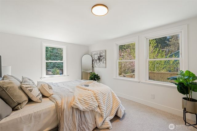 1710 NE 104th Street, Seattle, WA 98125