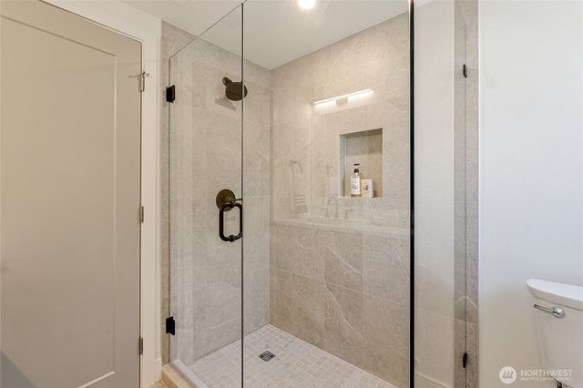 1710 NE 104th Street, Seattle, WA 98125