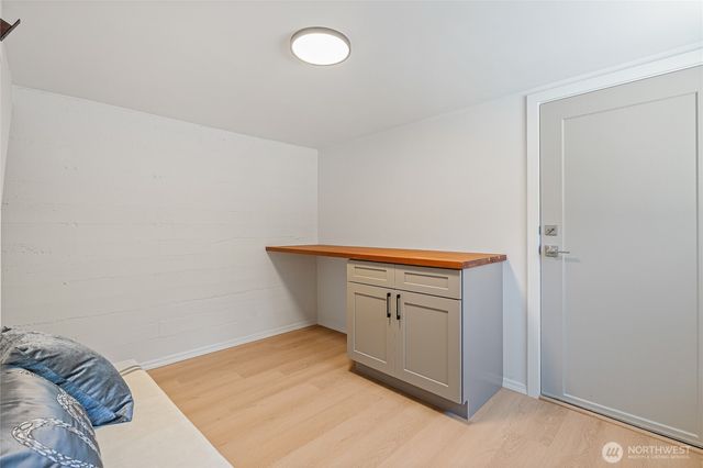 1710 NE 104th Street, Seattle, WA 98125