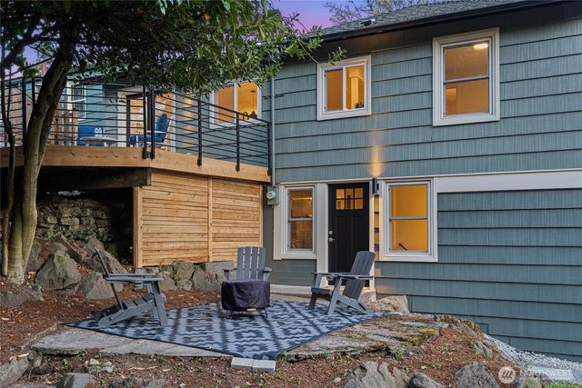 1710 NE 104th Street, Seattle, WA 98125