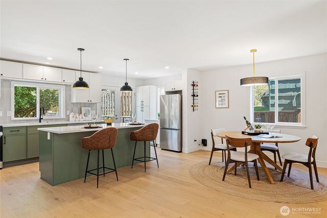 1710 NE 104th Street, Seattle, WA 98125