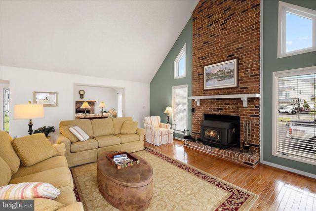 14 MALLARD DR E, Ocean Pines, MD 21811