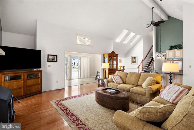 14 MALLARD DR E, Ocean Pines, MD 21811