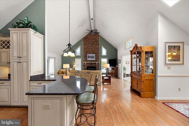 14 MALLARD DR E, Ocean Pines, MD 21811