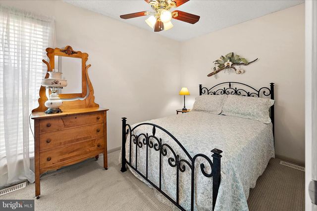 14 MALLARD DR E, Ocean Pines, MD 21811