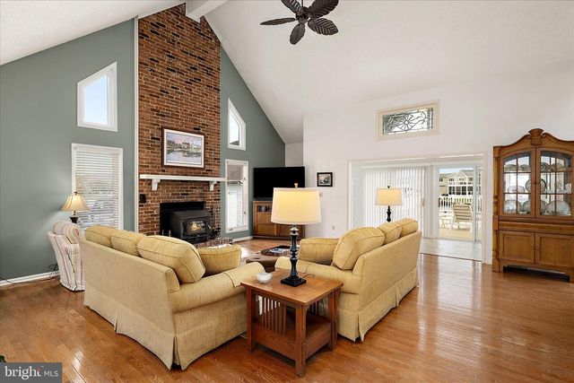 14 MALLARD DR E, Ocean Pines, MD 21811