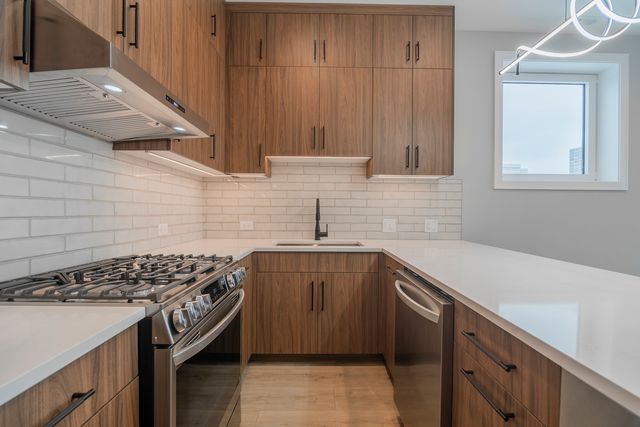 3738 S Calumet Avenue 2N, Chicago, IL 60653