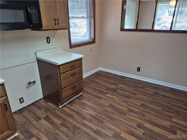 71 4th Avenue, Lancaster, NY 14086