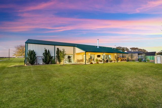 650 Scoggins Road, Tioga, TX 76271