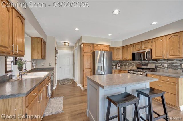 641 Shortridge Avenue, Rochester Hills, MI 48307