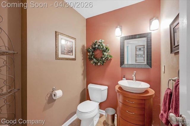 641 Shortridge Avenue, Rochester Hills, MI 48307