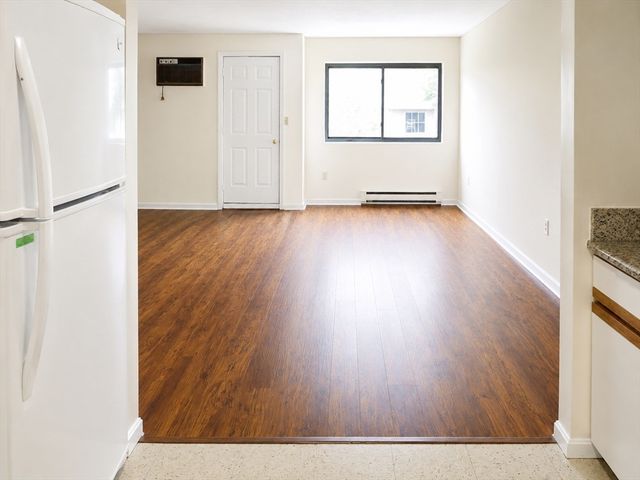 10 Rutledge St 1B, Worcester, MA 01604
