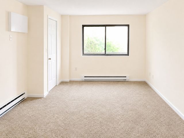 10 Rutledge St 1B, Worcester, MA 01604