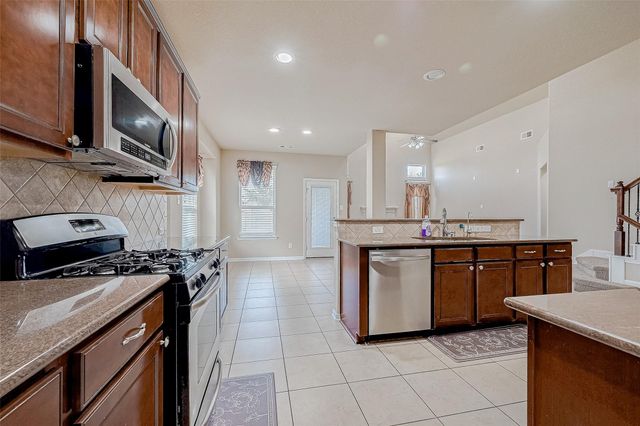 8926 Silent Hills Lane, Richmond, TX 77407