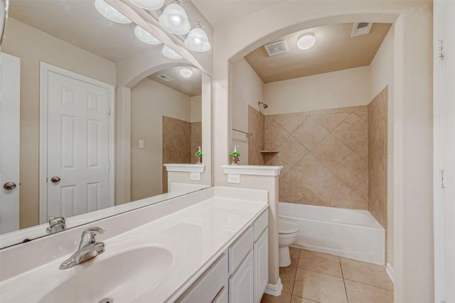8926 Silent Hills Lane, Richmond, TX 77407