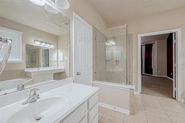 8926 Silent Hills Lane, Richmond, TX 77407