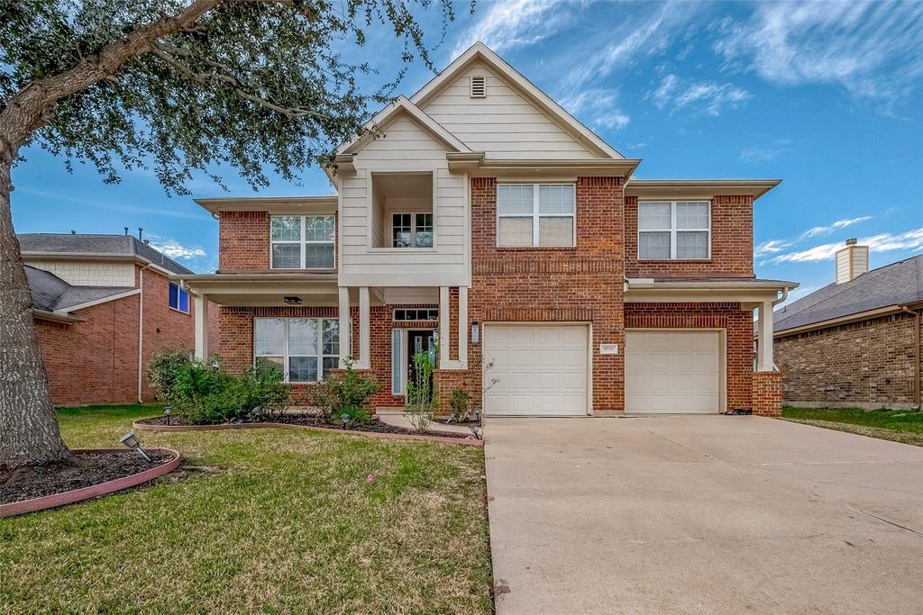 8926 Silent Hills Lane, Richmond, TX 77407