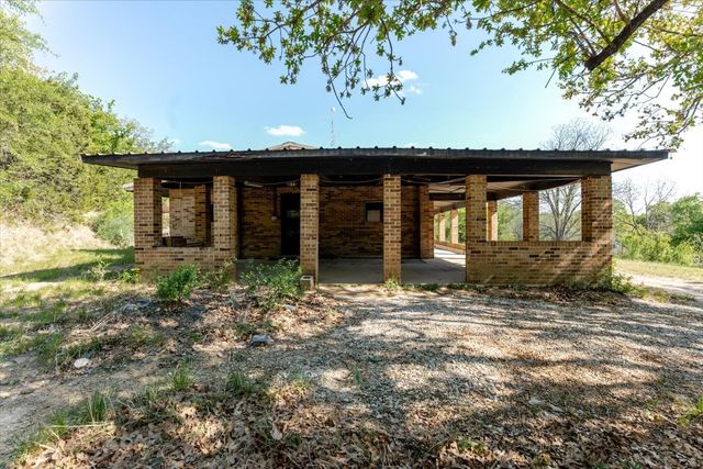 4550 S Lakeview Drive, Gordon, TX 76453