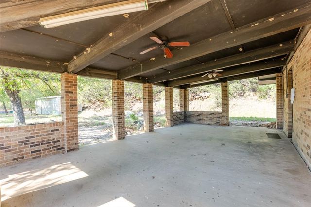 4550 S Lakeview Drive, Gordon, TX 76453