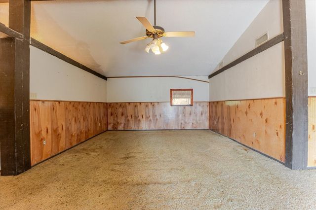 4550 S Lakeview Drive, Gordon, TX 76453