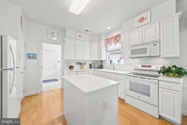 115 PAISLEY PL, Hainesport, NJ 08036