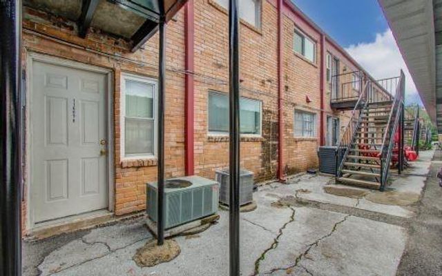11609 Chimney Rock Road, Houston, TX 77035