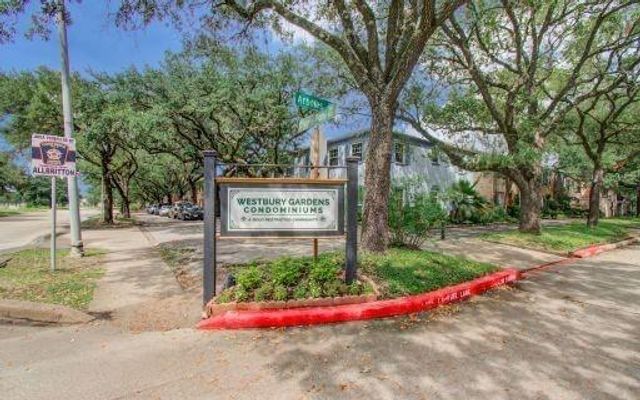 11609 Chimney Rock Road, Houston, TX 77035