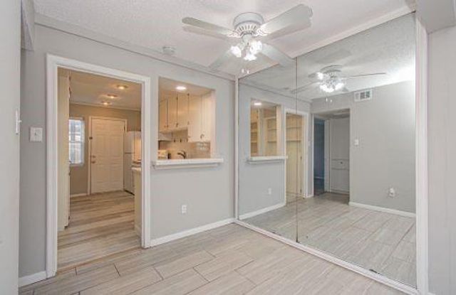 11609 Chimney Rock Road, Houston, TX 77035