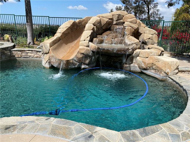 9 Lost Canyon, Rancho Santa Margarita, CA 92688