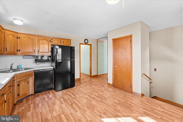 2423 W PARRIS DR, Wilmington, DE 19808