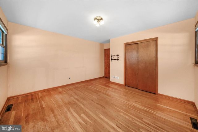 2423 W PARRIS DR, Wilmington, DE 19808