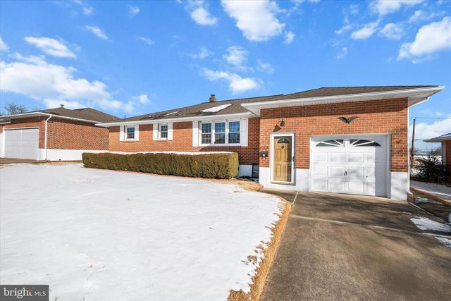 2423 W PARRIS DR, Wilmington, DE 19808