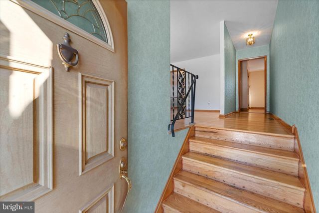 2423 W PARRIS DR, Wilmington, DE 19808