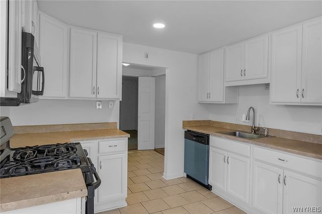 21 Mapleview Drive, Amherst, NY 14226