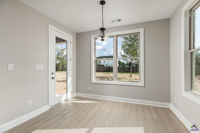 205 Farmland Circle, Perry, GA 31069