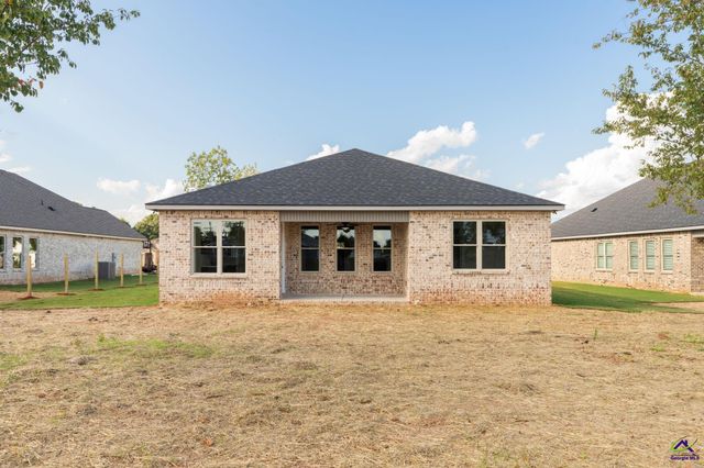 205 Farmland Circle, Perry, GA 31069