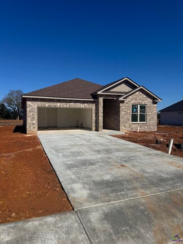 205 Farmland Circle, Perry, GA 31069