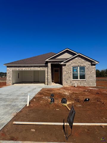 205 Farmland Circle, Perry, GA 31069