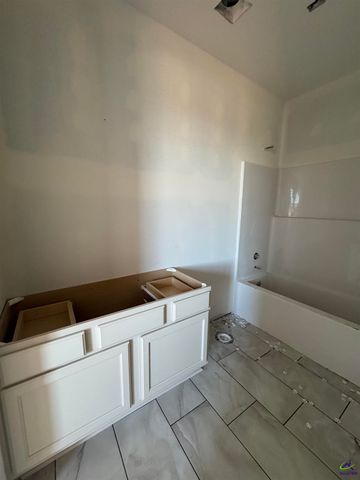 205 Farmland Circle, Perry, GA 31069