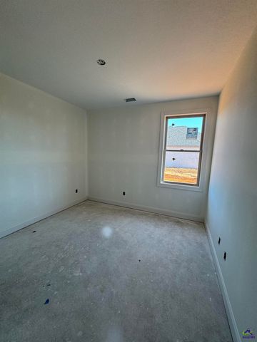 205 Farmland Circle, Perry, GA 31069