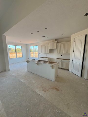 205 Farmland Circle, Perry, GA 31069