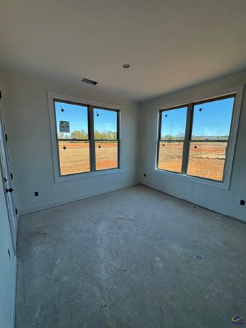 205 Farmland Circle, Perry, GA 31069