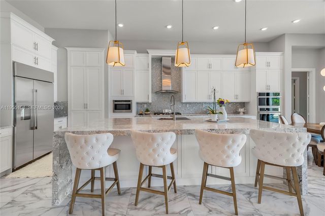 12435 S Parkland Bay Trl, Parkland, FL 33076