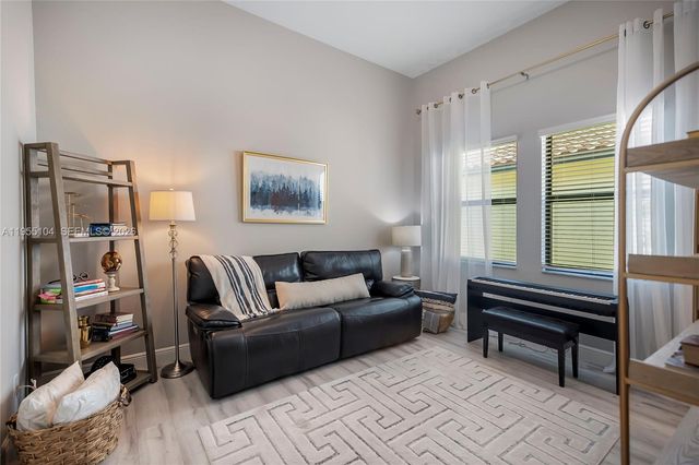 12435 S Parkland Bay Trl, Parkland, FL 33076