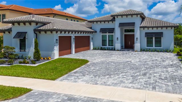 12435 S Parkland Bay Trl, Parkland, FL 33076