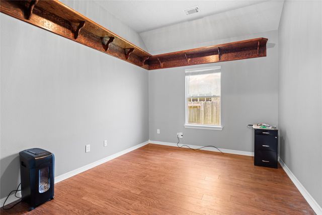 940 Fife Drive, Conroe, TX 77301