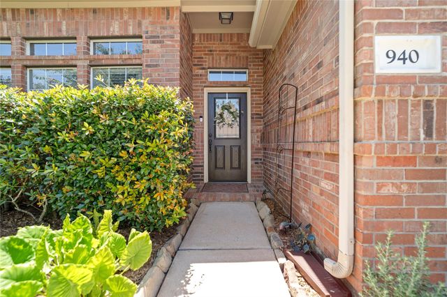 940 Fife Drive, Conroe, TX 77301