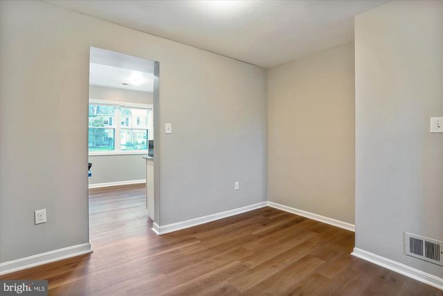 9202 SPRUCEWOOD RD, Burke, VA 22015